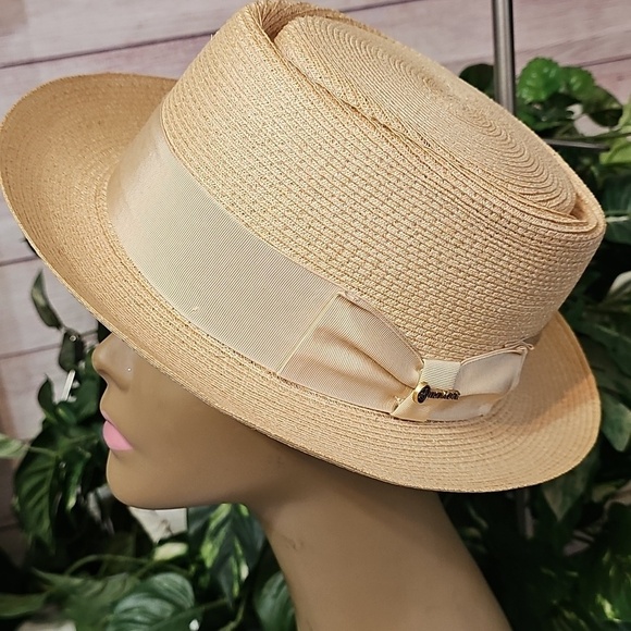 Elegant Cream Straw Hat for Women main image 5